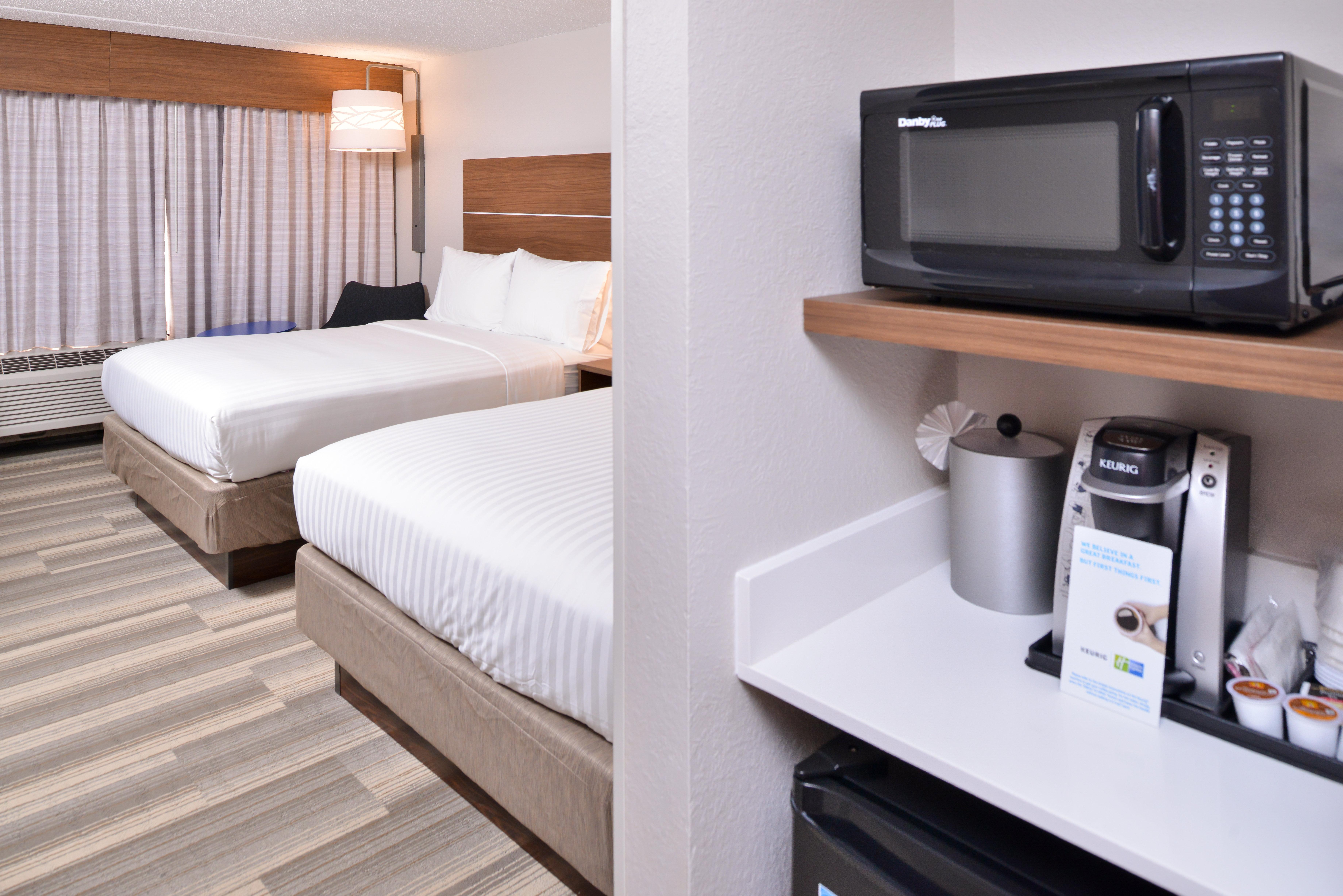 Holiday Inn Express Hotel & Suites Indianapolis Dtn-Conv Ctr By Ihg Exterior photo