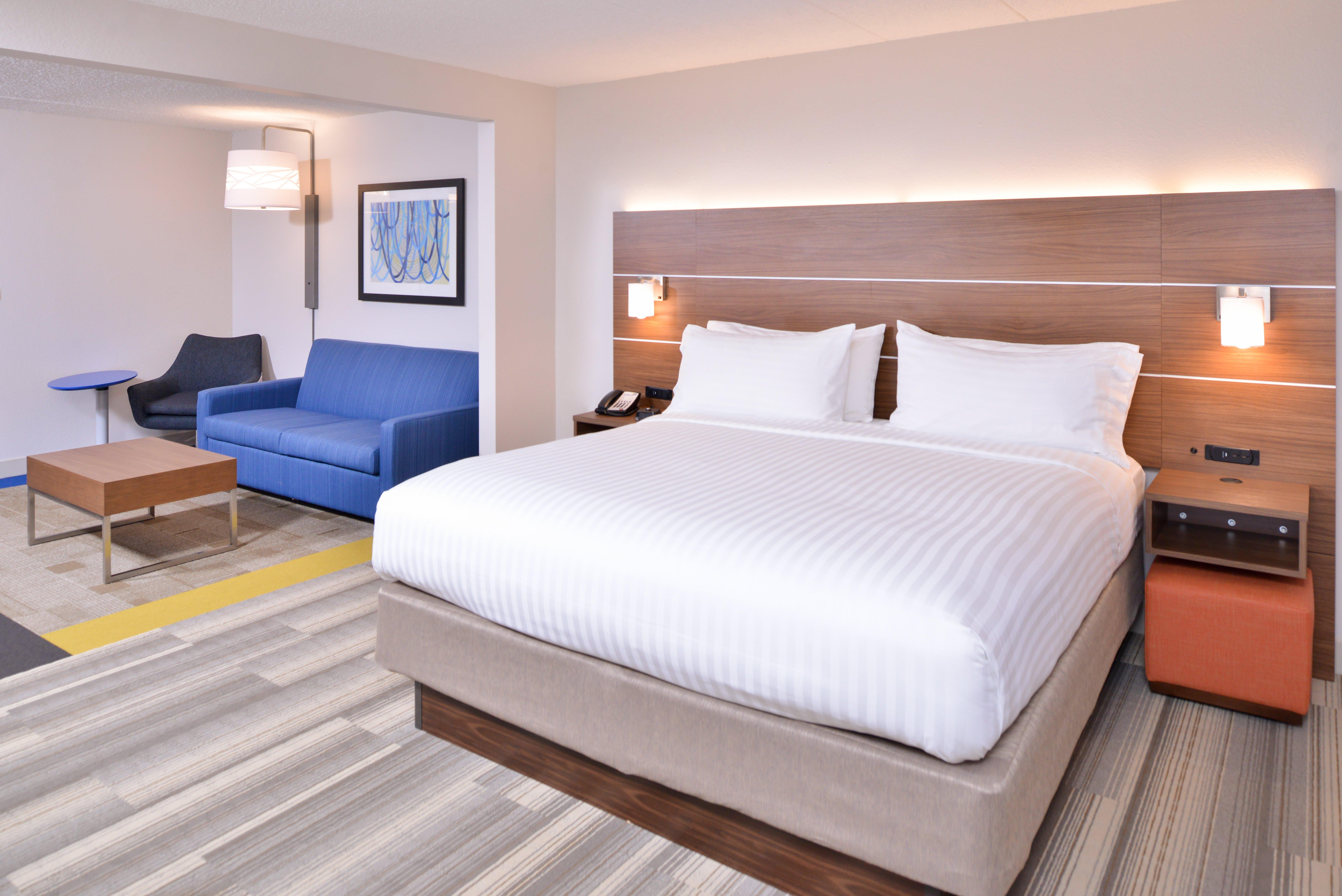 Holiday Inn Express Hotel & Suites Indianapolis Dtn-Conv Ctr By Ihg Exterior photo