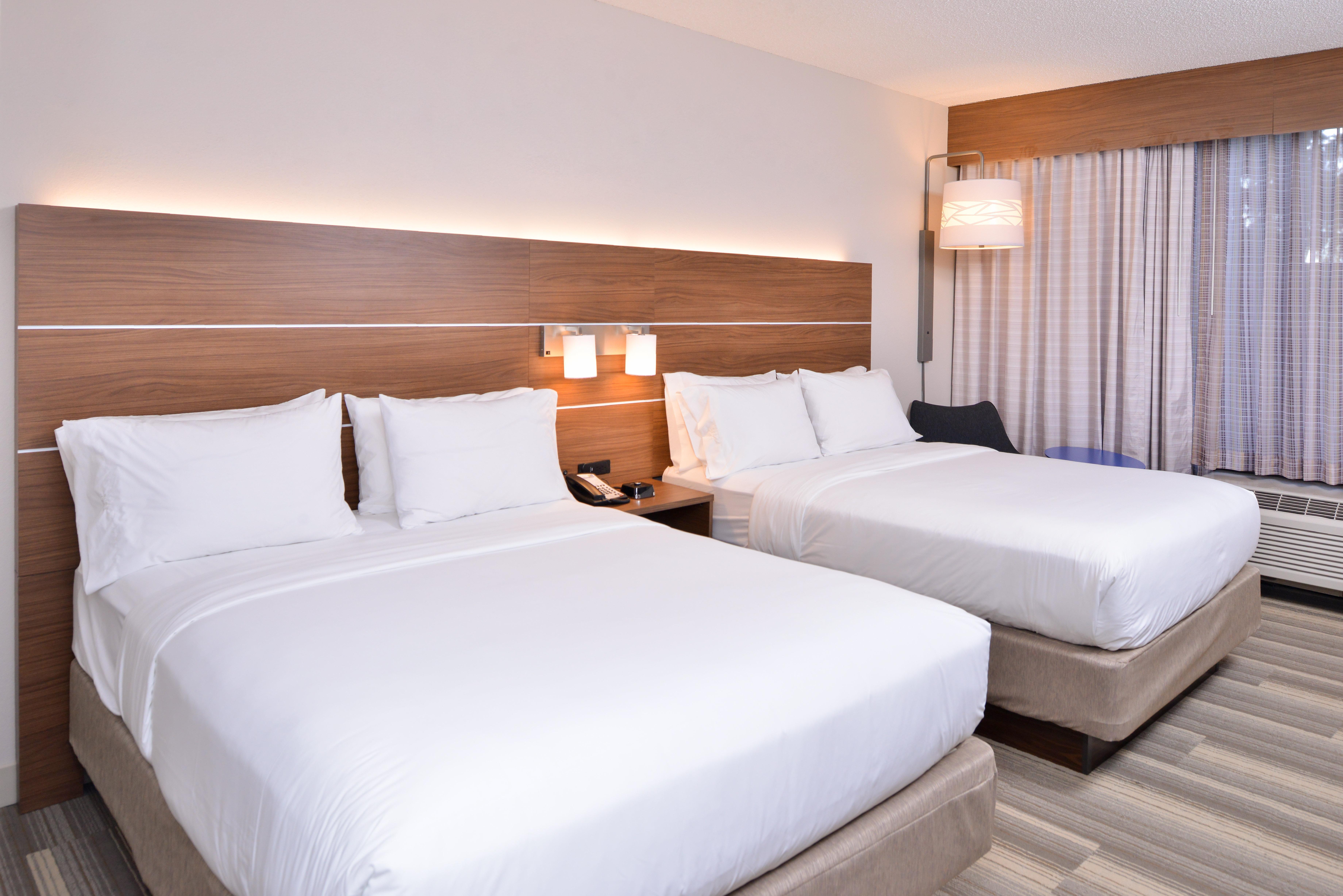 Holiday Inn Express Hotel & Suites Indianapolis Dtn-Conv Ctr By Ihg Exterior photo